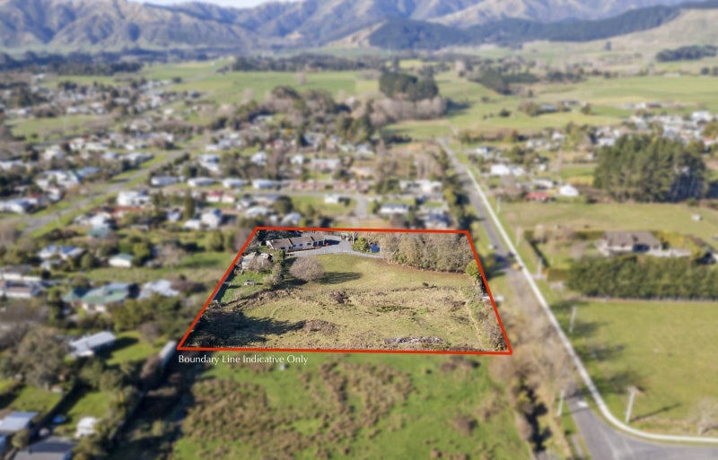 1 Graham Street, Levin, Levin - Carousel 34