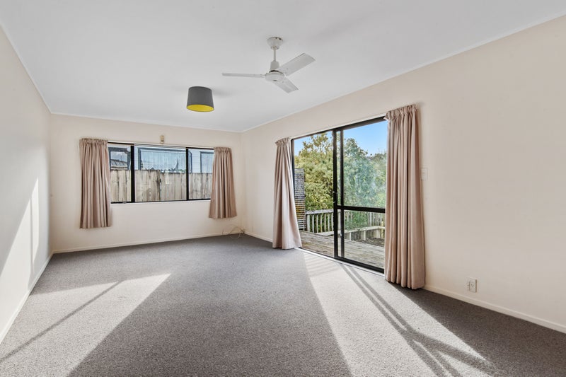 2/56 Trias Road, Tōtara Vale, Auckland - Carousel 2