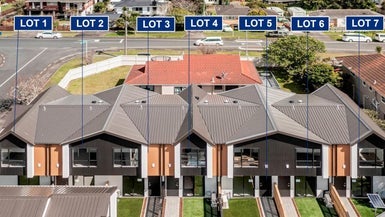 1/4 Glenhaven Place, Te Atatu Peninsula, Auckland - Carousel 1