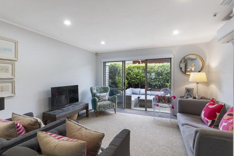 24B Mount Smart Road, Royal Oak, Auckland - Carousel 2