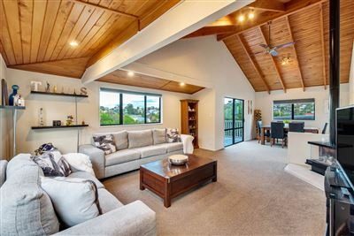 62 Nigel Road, Browns Bay, Auckland - Carousel 2