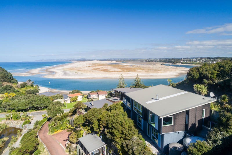 145B Wintle Street, Mangawhai Heads, Mangawhai - Carousel 1