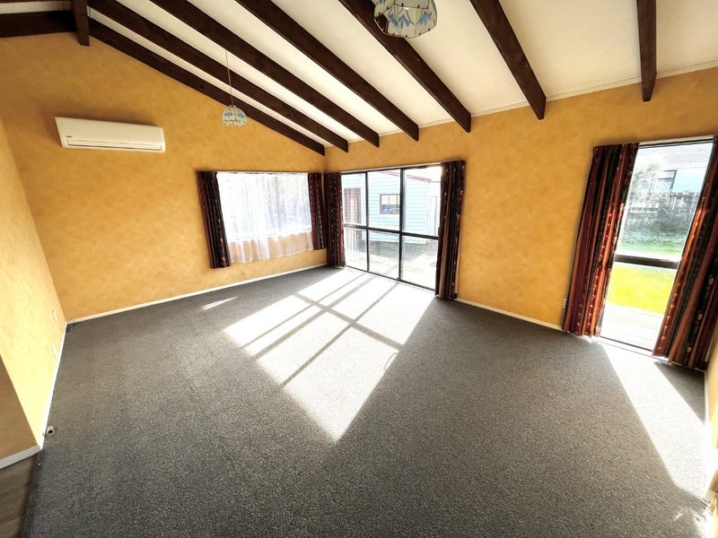 36 Waterford Road, Fitzroy, Hamilton - Carousel 2