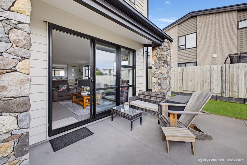 15 Discovery Place, Marfell, New Plymouth, Taranaki - Carousel 2
