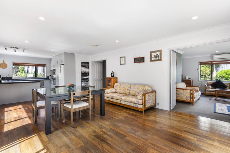 12 Beirut Court, The Gardens, Auckland - Carousel 2