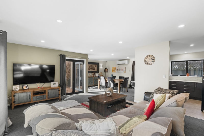 28 Courtenay Street, St Albans, Christchurch - Carousel 2