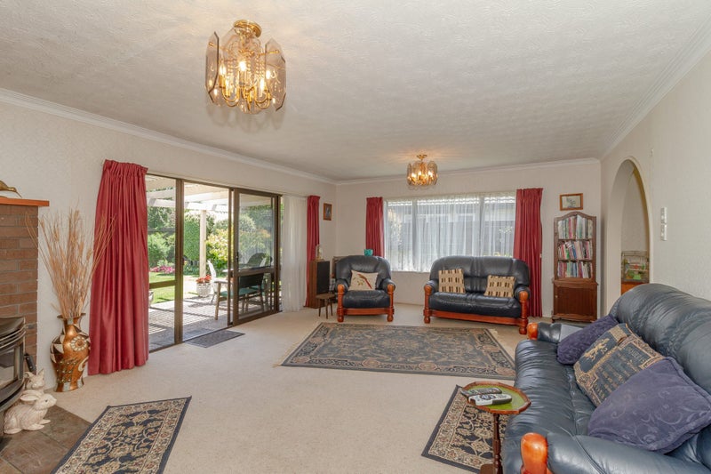 93 Hetley Crescent, Taradale, Napier - Carousel 2