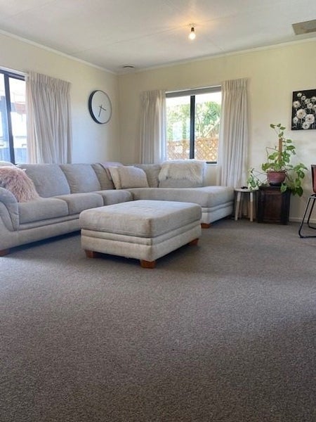 18 Allens Lane, Clive, Clive - Carousel 2