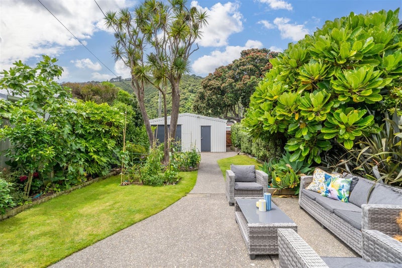 26 Tuatoru Street, Eastbourne, Lower Hutt - Carousel 2