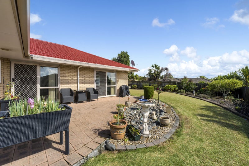 4 Sandhurst Rise, Henderson, Auckland - Carousel 2
