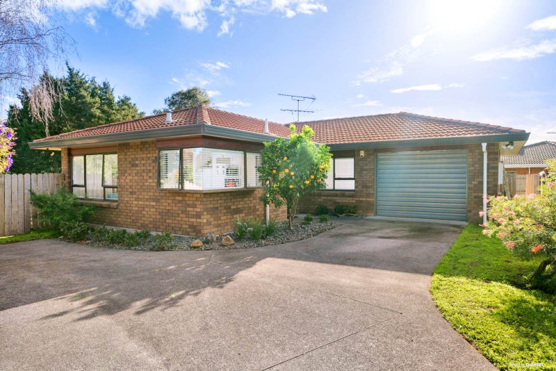 11 Cornell Court, Albany, Auckland - Carousel 1