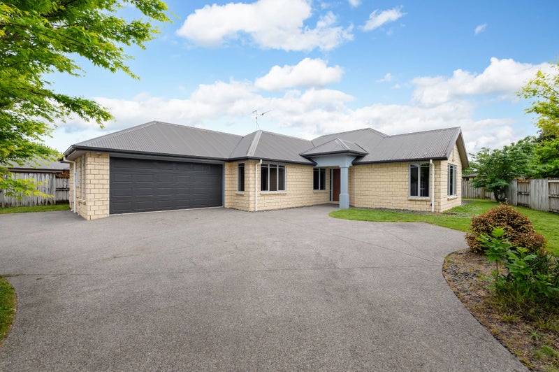19 Innswood Place, Rototuna North, Hamilton - Carousel 1