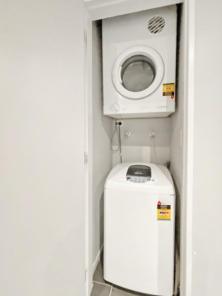 2/35 Home Street, Mount Victoria, Wellington - Carousel 10