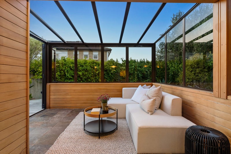 1/18A Sunnynook Road, Sunnynook, Auckland - Carousel 2