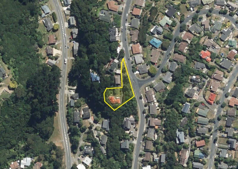 66 Leeward Drive, Whitby, Porirua - Carousel 21