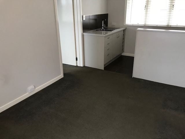 4/2 Outhwaite Lane, Newmarket, Auckland - Carousel 2