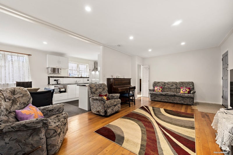 6 Mary Place, Favona, Auckland - Carousel 2