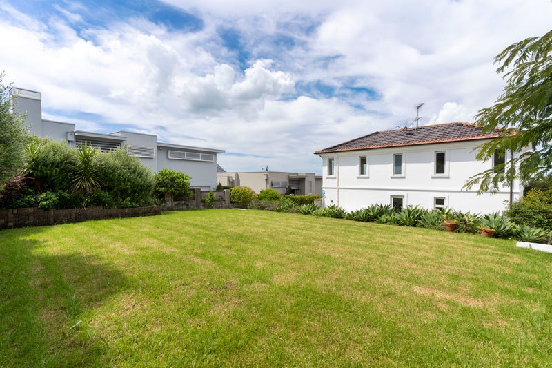 18A Holgate Road, Kohimarama, Auckland - Carousel 3