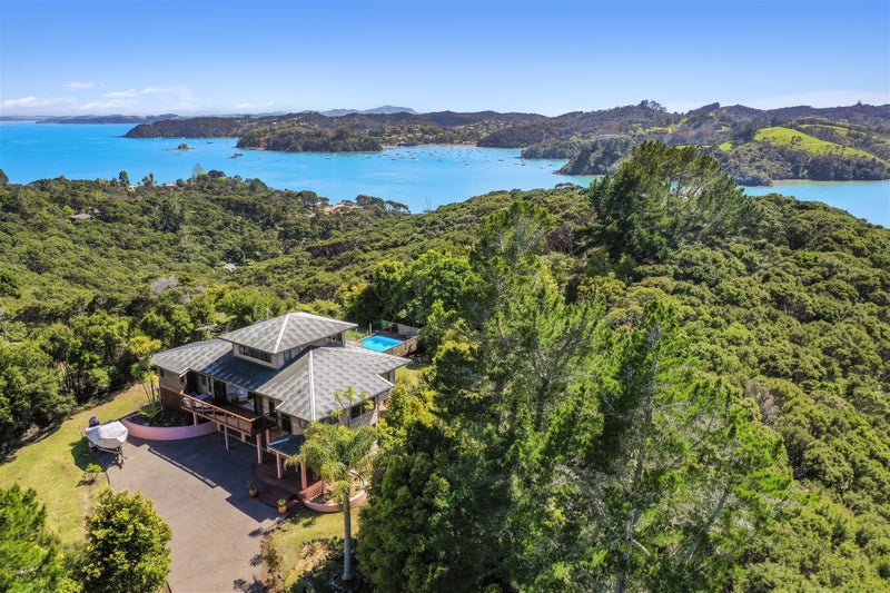 136 Te Wahapu, RUSSELL, Russell - Carousel 16
