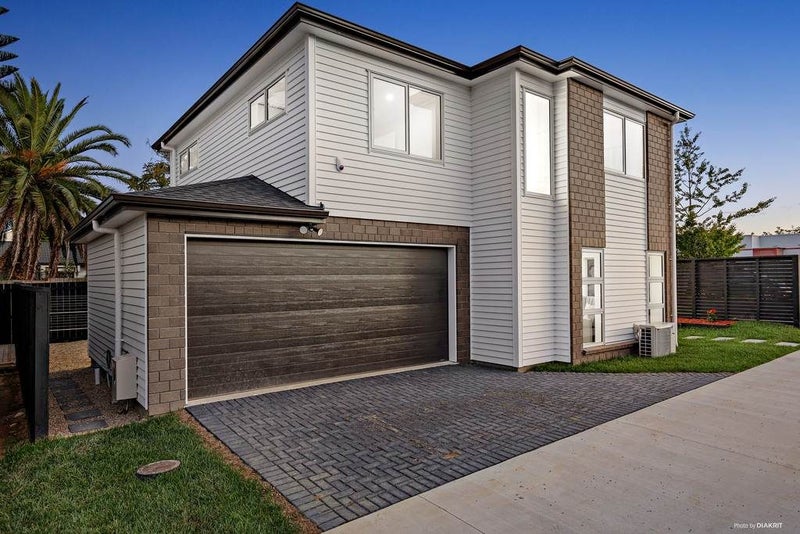 135A Coronation Road, Papatoetoe, Auckland - Carousel 1