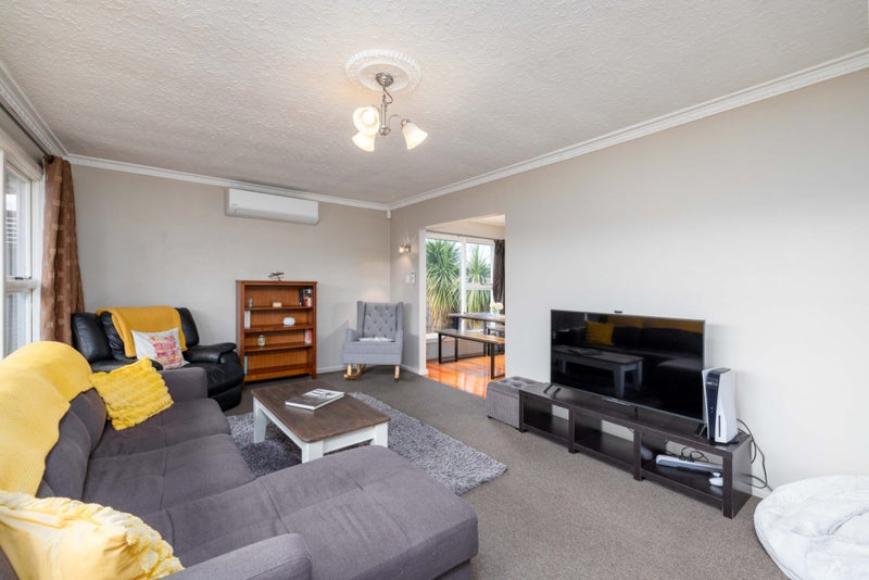 26 Bermuda Drive, Hornby, Christchurch - Carousel 2