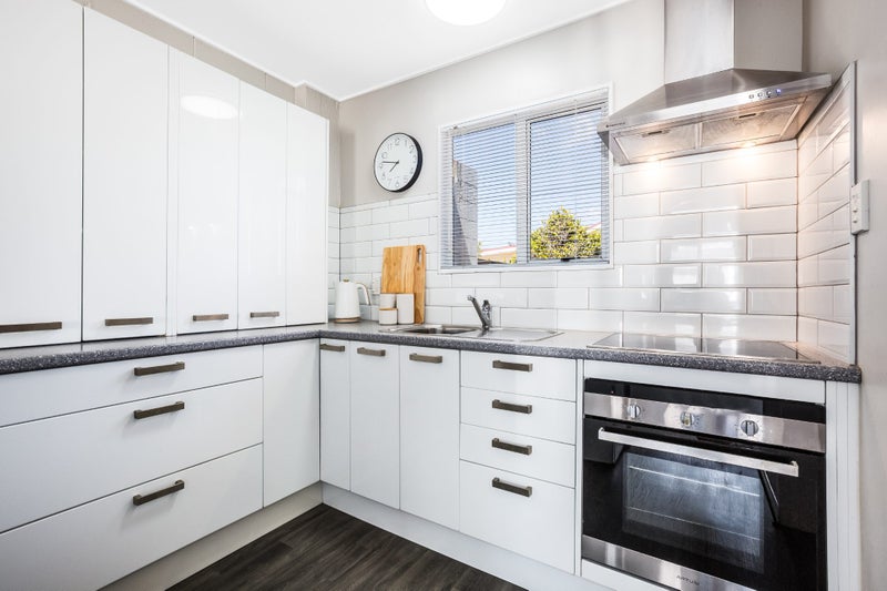 3/25 Tennyson Street, Petone, Lower Hutt - Carousel 1