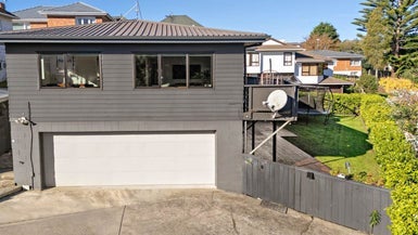 17A Bay Road, St Heliers, Auckland - Carousel 1