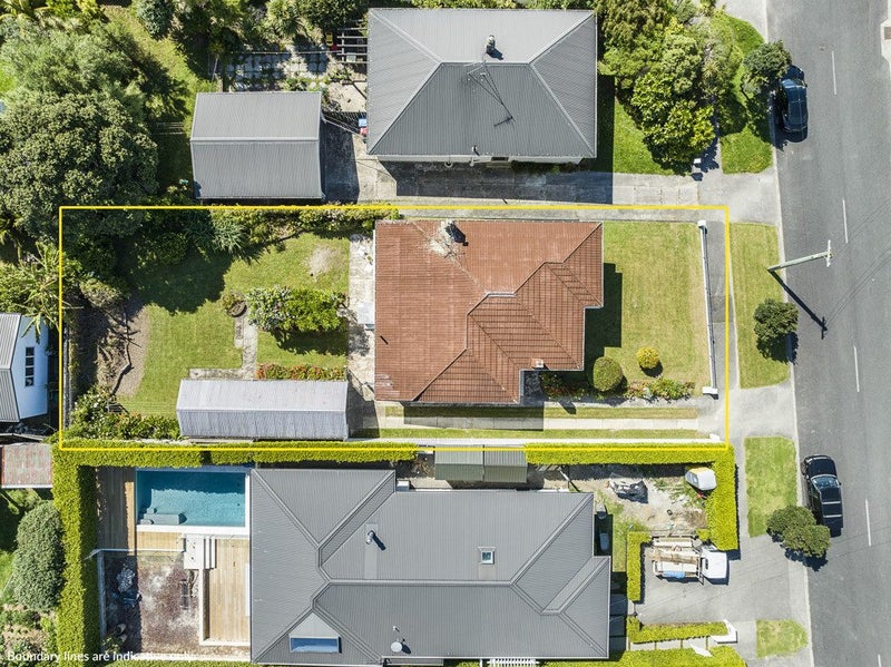 100 Kiwi Road, Point Chevalier, Auckland - Carousel 2