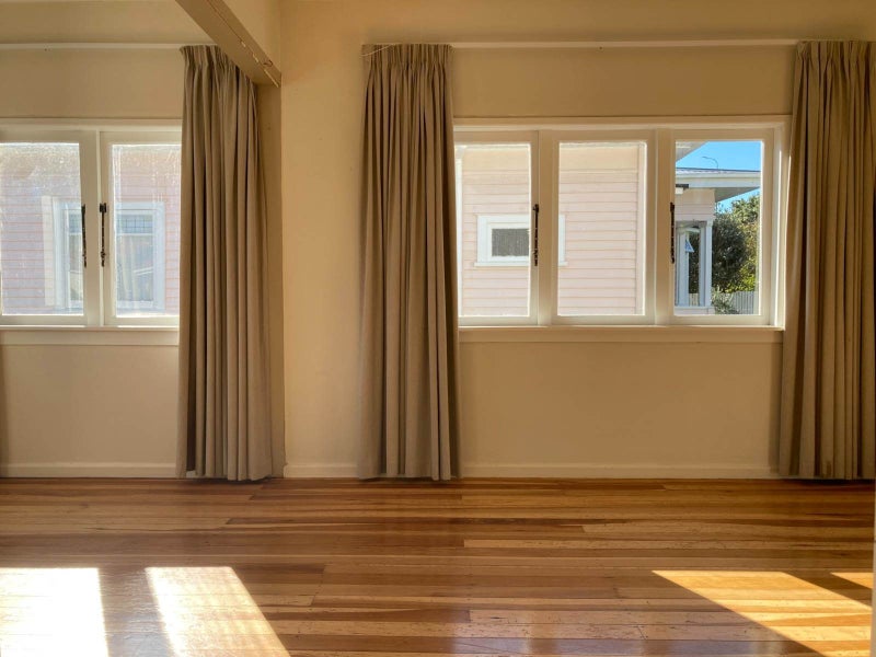 9 Mount Roskill Road, Mount Roskill, Auckland - Carousel 2