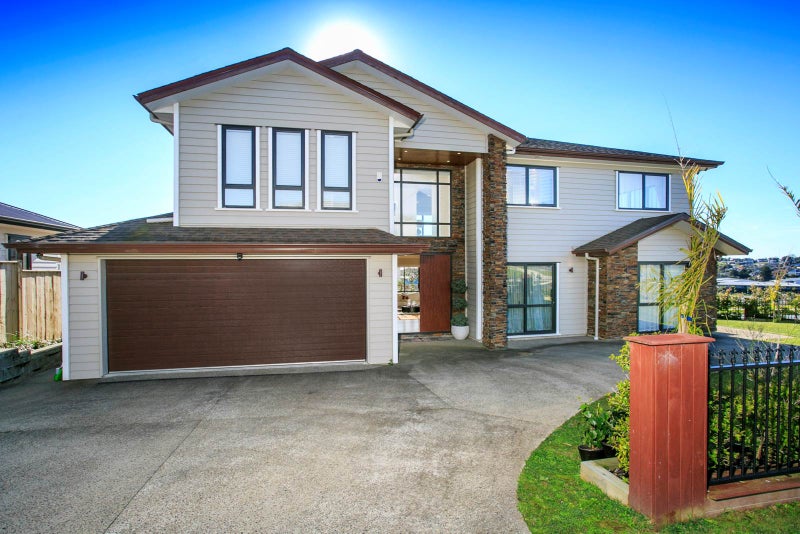 2 Carpenter Lane, Auckland - Carousel 1