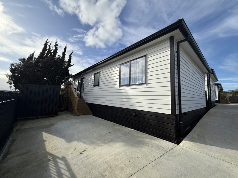 75 Calthorp Close, Favona, Auckland - Carousel 1