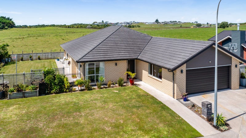 16 Ryder Drive, Waiwhakaiho, New Plymouth - Carousel 1