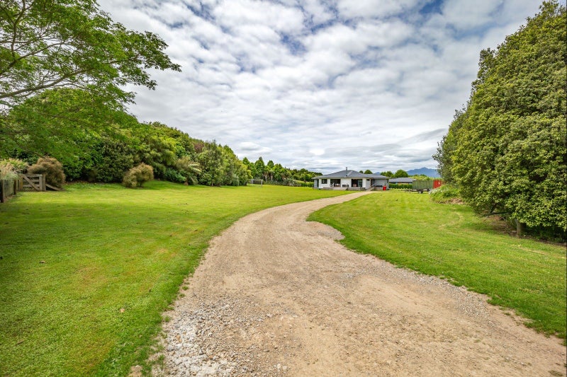 12 Faydon Close, Ohau, Levin - Carousel 19