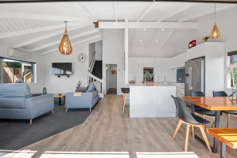 201 Maraetai Drive, Maraetai, Auckland - Carousel 2