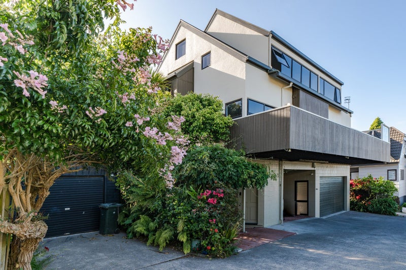 45 Sylvia Road, Hillcrest, Auckland - Carousel 1