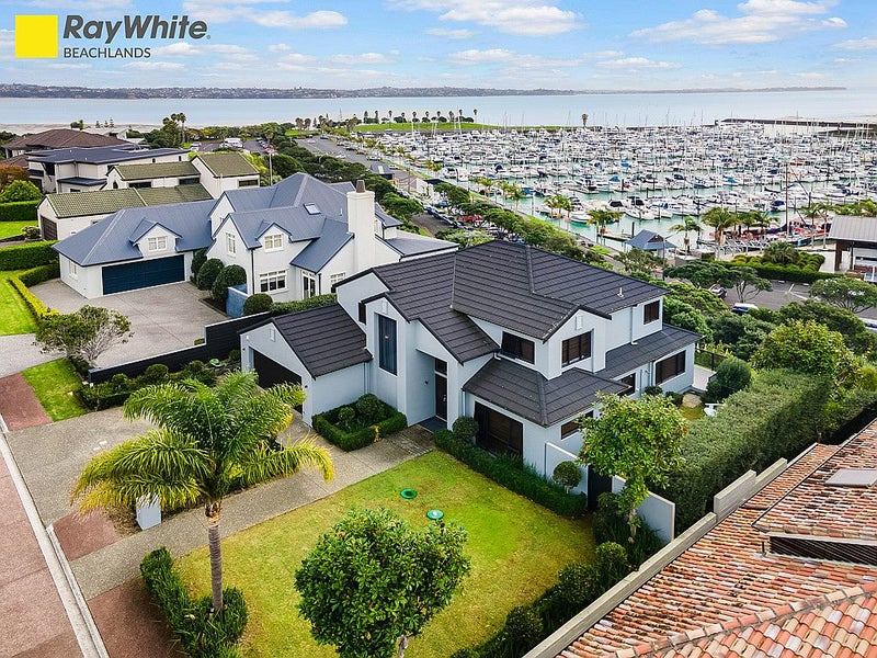 11 Tui Brae, Beachlands, Auckland - Carousel 2