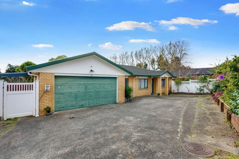 17 Glenveagh Park Drive, Weymouth, Auckland - Carousel 2