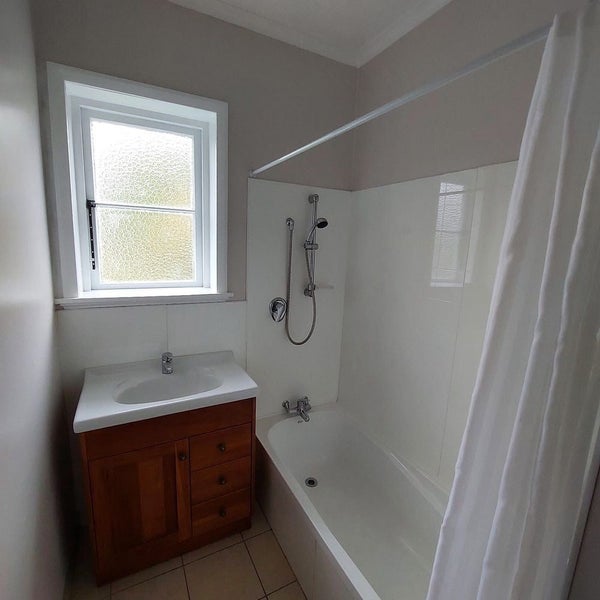 15 Park Road, West End, Palmerston North - Carousel 9