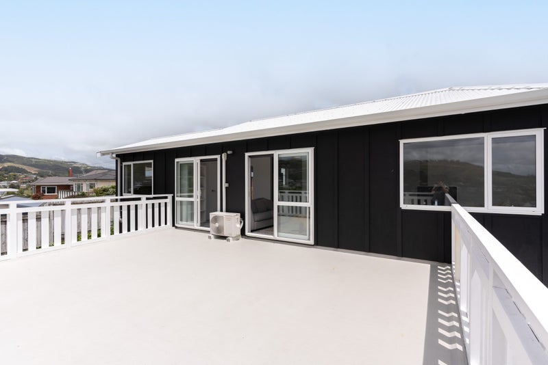 17A The Drive, Tawa, Wellington - Carousel 24
