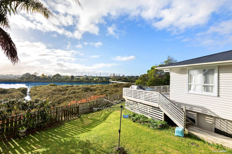 22 Cracroft Street, Otahuhu, Auckland - Carousel 1