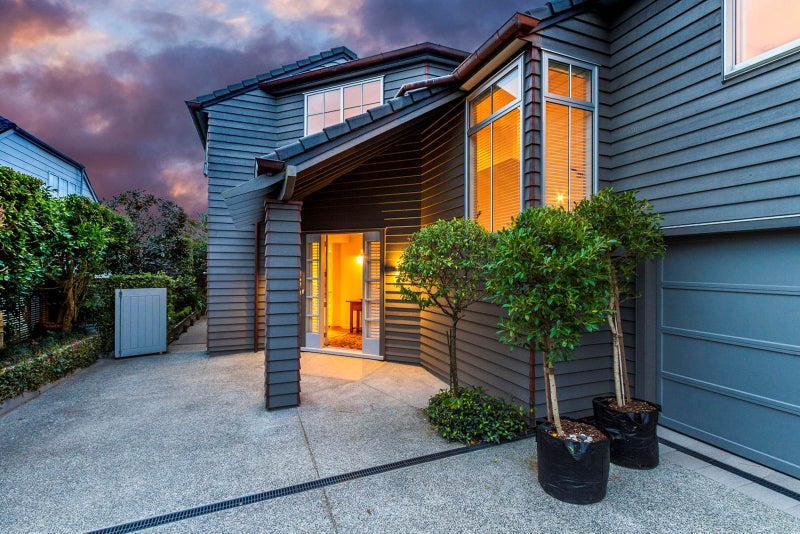 2/12 Rewiti Avenue, Takapuna, Auckland - Carousel 20