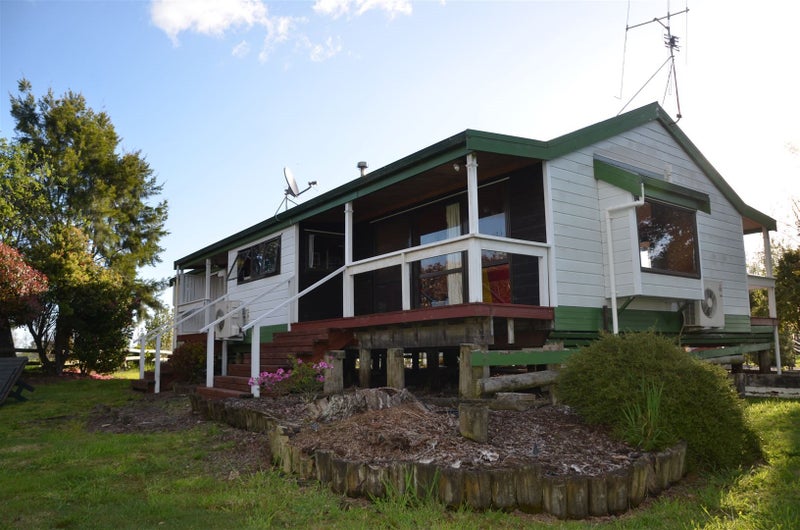 704 Holland Road, Eureka - Carousel 2