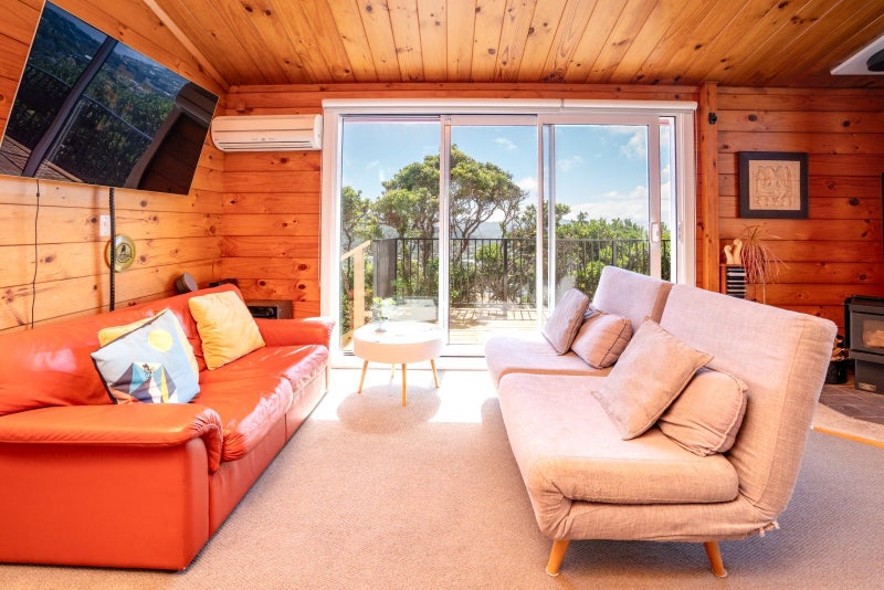 4 Baxter Way, Karori, Wellington - Carousel 2