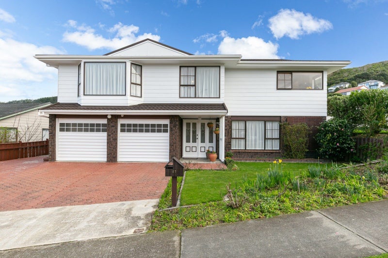 87 Victory Crescent, Tawa, Wellington - Carousel 1