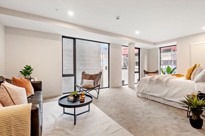 W203/160 VICTORIA Street, Te Aro, Wellington - Carousel 2