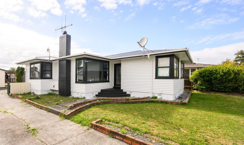27 Aspiring Avenue, Milson, Palmerston North - Carousel 1