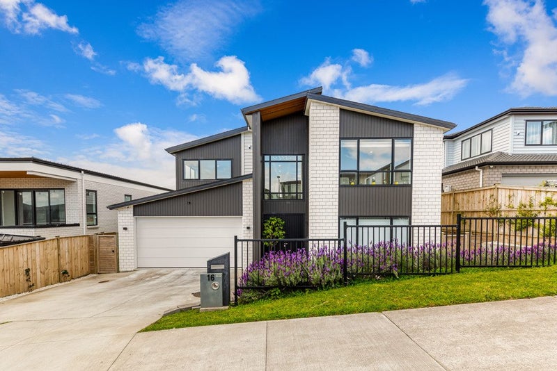 16 Hing Street, Flat Bush, Auckland - Carousel 1
