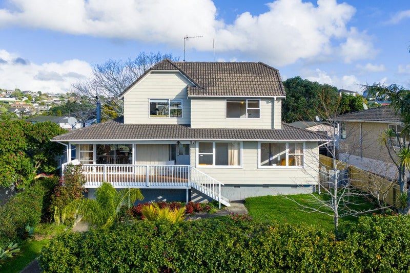 27 Judkins Crescent, Cockle Bay, Auckland - Carousel 1