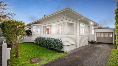 2B Mars Avenue, Sandringham, Auckland - Carousel 1