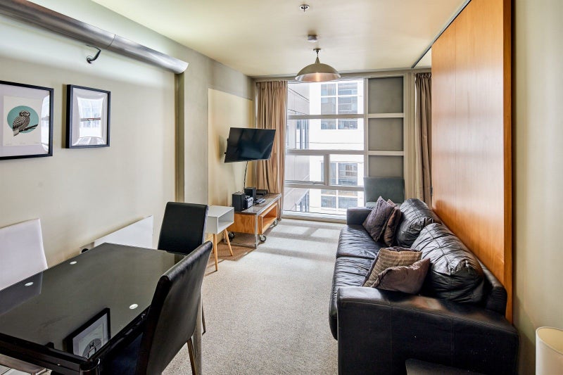 98/43 Mulgrave Street, Thorndon, Wellington - Carousel 1